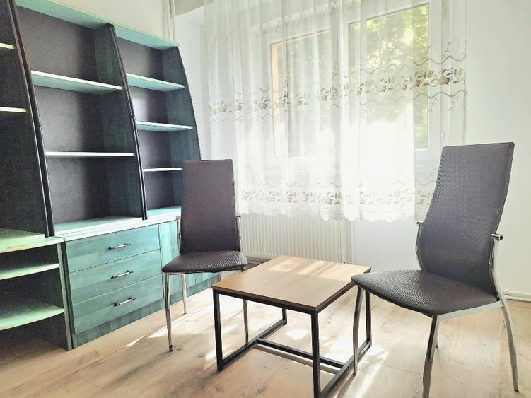 Apartament cu 3 camere decomandat, mobilat în Răcădău