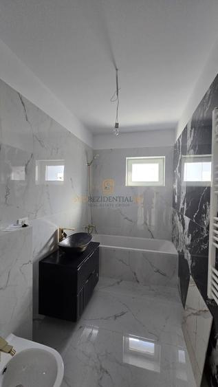 Apartament cu 3 camere decomandat în Metalurgiei