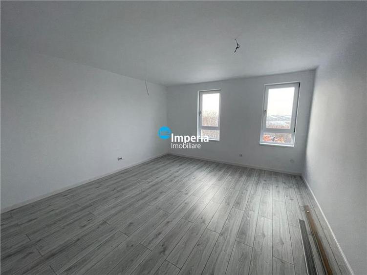 Casă individuală cu 6 camere cu Teren 450 Mp în Valea Lupului