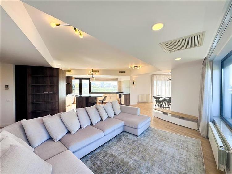 Apartament cu 4 camere decomandat, mobilat în Herăstrău