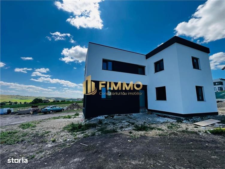 Casă cu 4 camere cu Teren 500 Mp în Moara