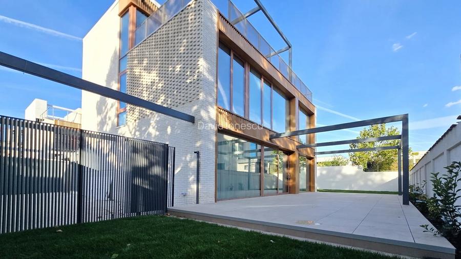 Good vibes & relaxed living! Casa noua 2026, 4 parcari, curte ideala