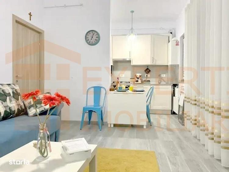 Apartament cu 2 camere decomandat în Central