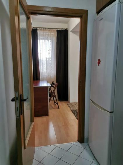 Garsonieră decomandată în Drumul Taberei