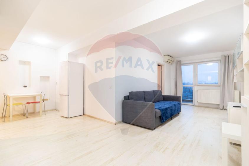 Apartament cu 2 camere semidecomandat, mobilat în Văcăresti