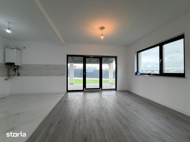 Casă cu 4 camere cu Teren 451 Mp în Miroslava
