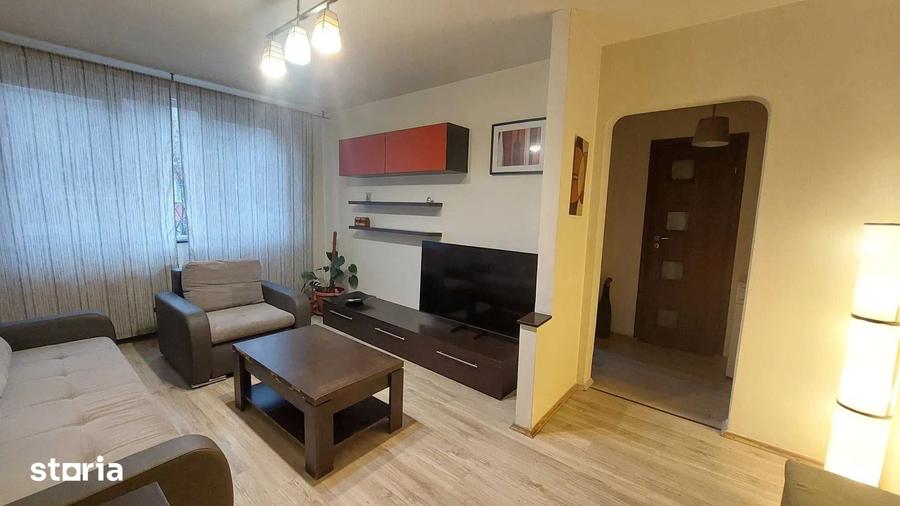 Apartament cu 2 camere decomandat în Centrul Istoric
