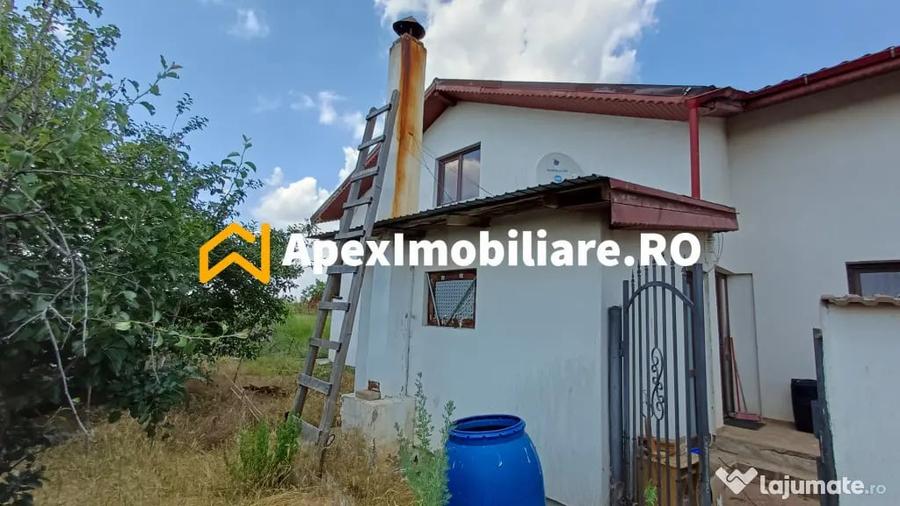 Casă cu 4 camere cu Teren 883 Mp în Varlaam