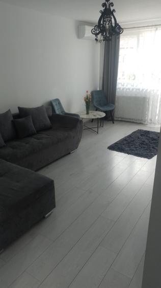 Apartament cu 2 camere semidecomandat în Central