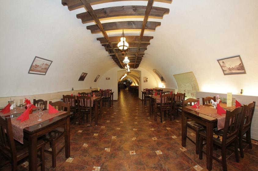 Spațiu comercial, de 250 mp, în Ultracentral