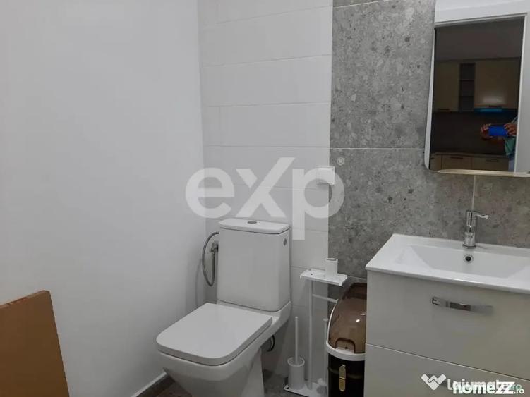 Apartament cu 2 camere decomandat, mobilat în Central