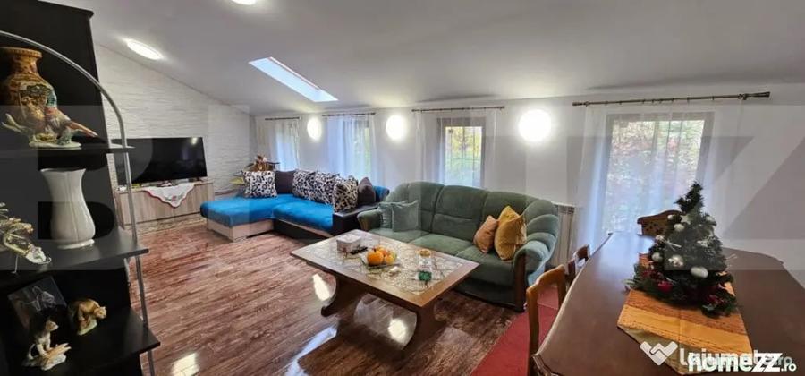 Casă cu 6 camere cu Teren 3000 Mp în Central