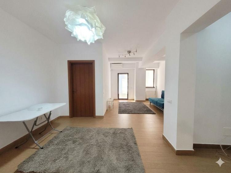 Apartament cu 2 camere semidecomandat în Titan