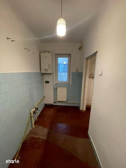Apartament cu 3 camere în Andrei Mureșanu