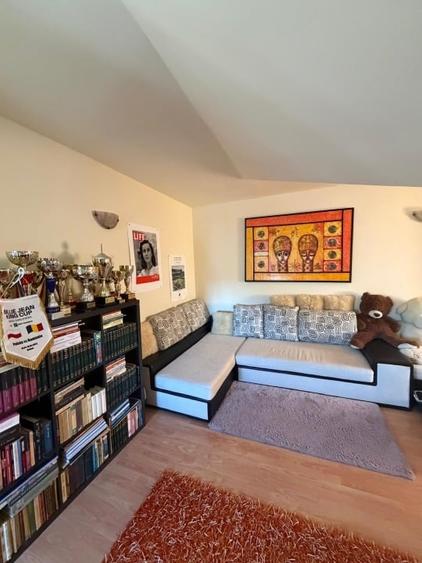 Duplex cu 5 camere cu Canalizare în Valea Lupului