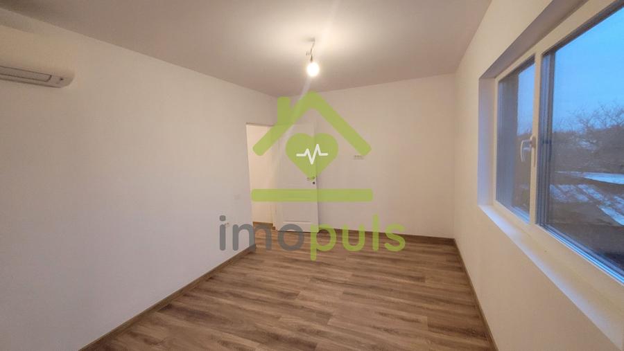 Duplex cu 4 camere cu Canalizare în Cerneteaz