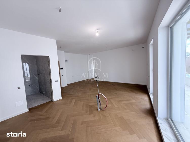 Apartament cu 4 camere în Central