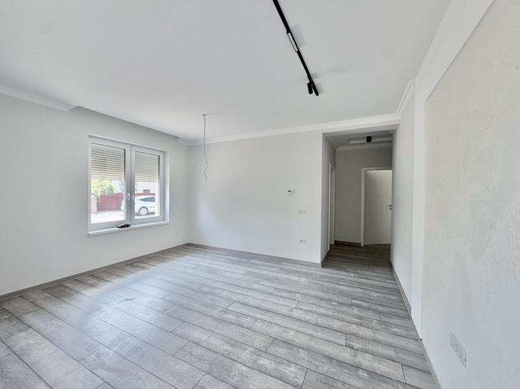 Apartament cu 2 camere decomandat în Giroc
