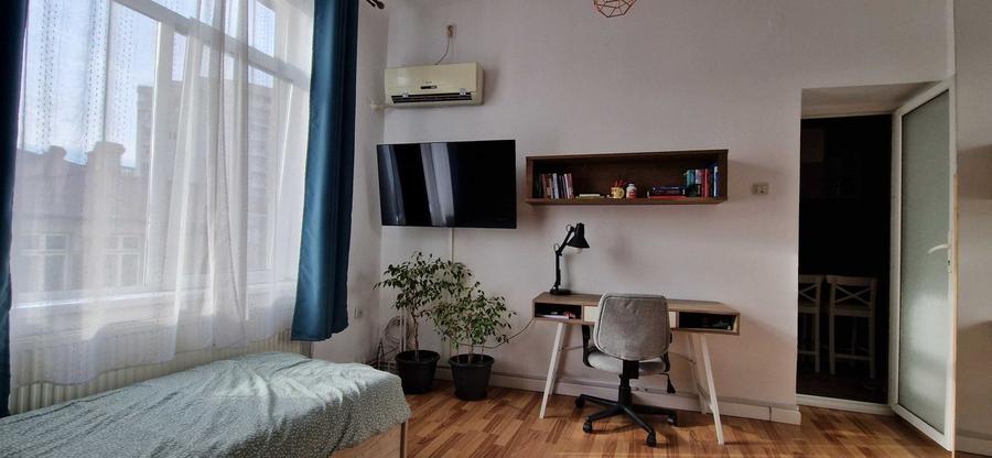 Garsonieră semidecomandată, mobilată în Unirii