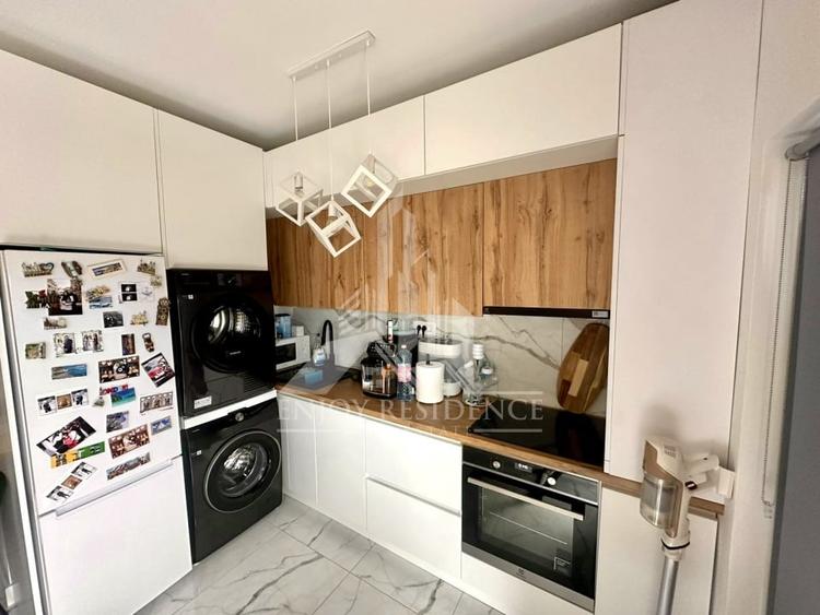 Apartament cu 2 camere semidecomandat, mobilat în Crângași