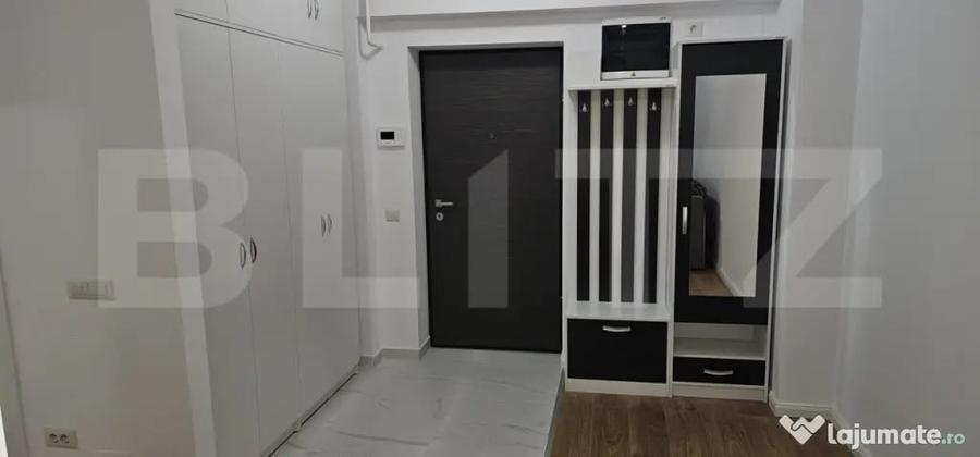 Garsonieră decomandată în Central