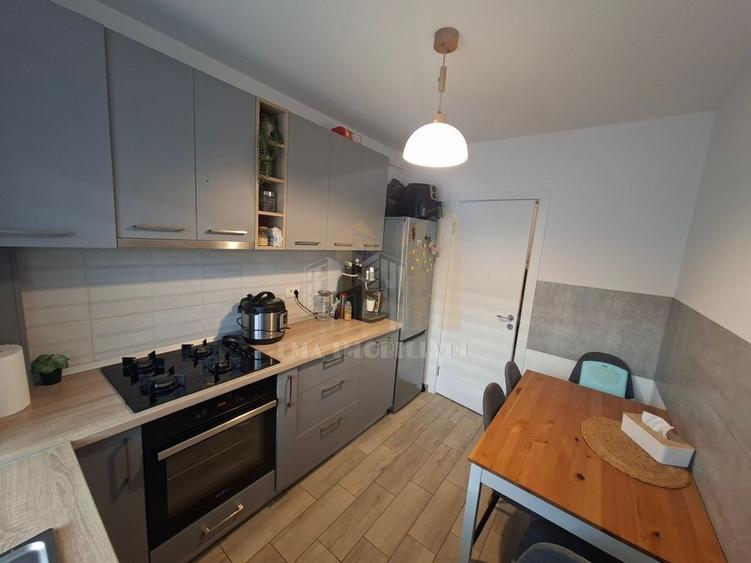 Apartament cu 2 camere decomandat în Sânpetru