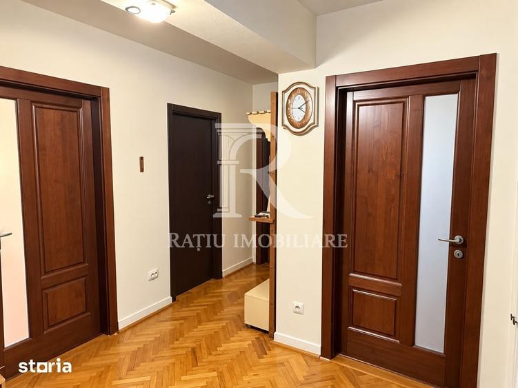 Apartament cu 3 camere decomandat în Cantemir