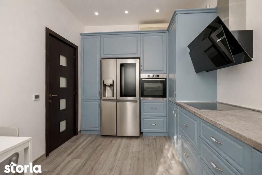 Apartament cu 4 camere, mobilat în Central
