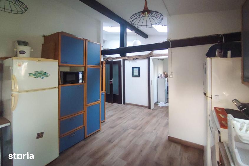Casă cu 7 camere cu Teren 938 Mp în Chilia Veche