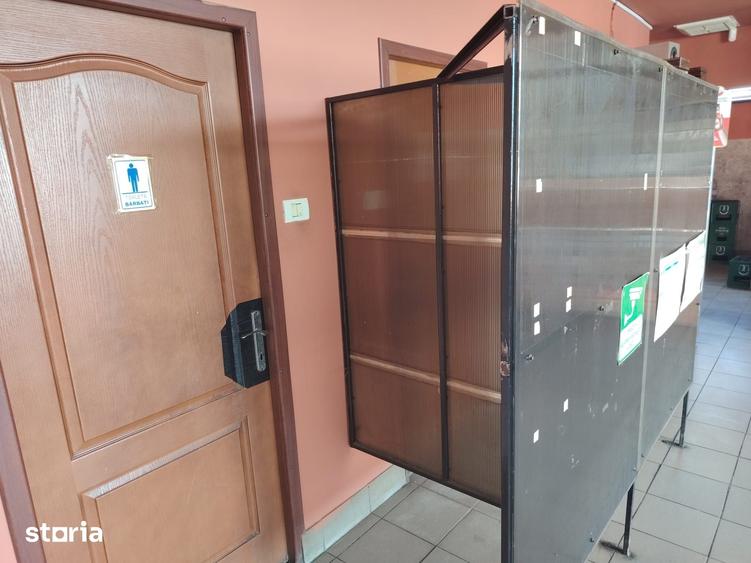 Spațiu comercial, de 101 mp, în Șerbănești