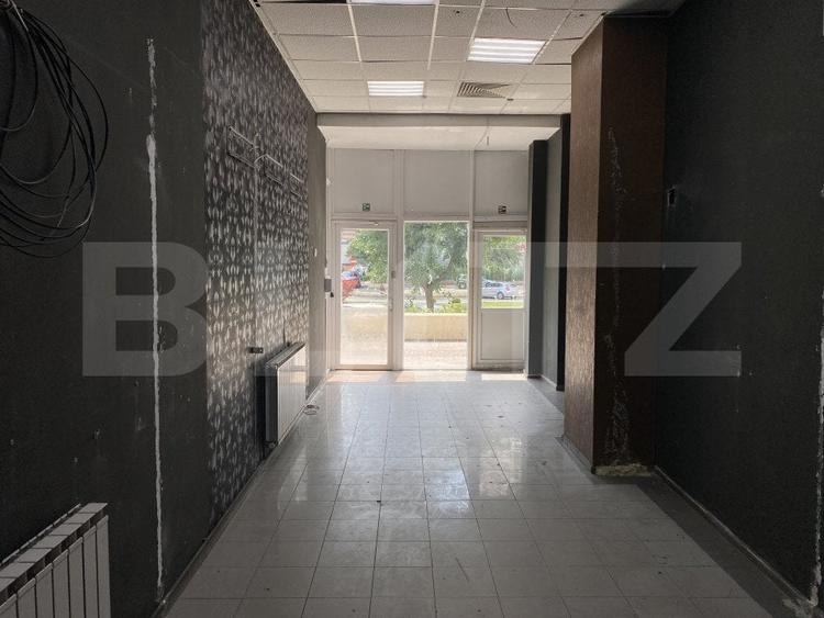 Spațiu comercial, de 81 mp, în Calea București