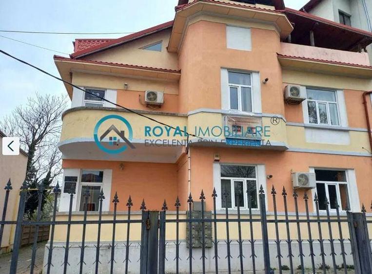 Casă individuală cu 11 camere cu Teren 558 Mp în Rudului