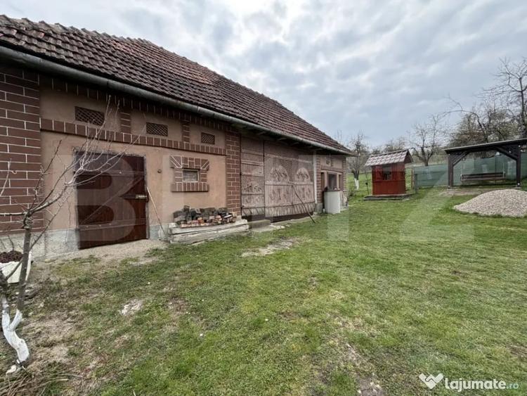 Casă cu 3 camere cu Teren 2000 Mp în Prodănești