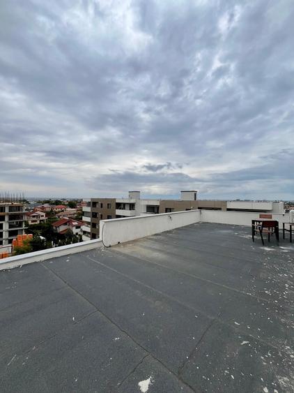 Penthouse cu 3 camere, mobilat în Palazu Mare