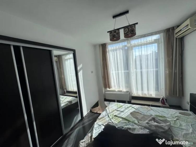 Apartament cu 3 camere decomandat, mobilat în Tomis Nord