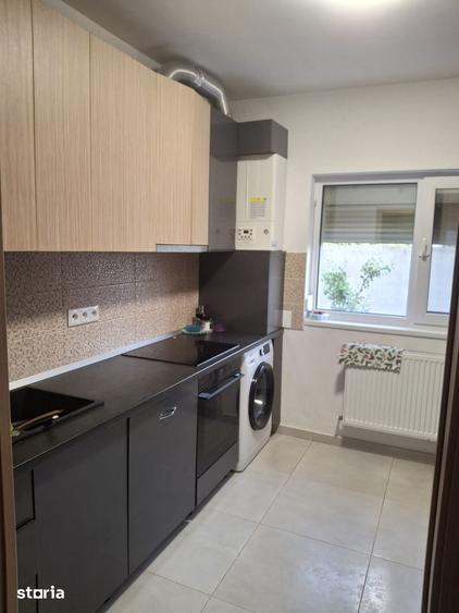 Casă cu 4 camere cu Teren 190 Mp în Domnești