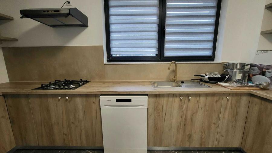 Casă cu 4 camere cu Teren 580 Mp în Tamași