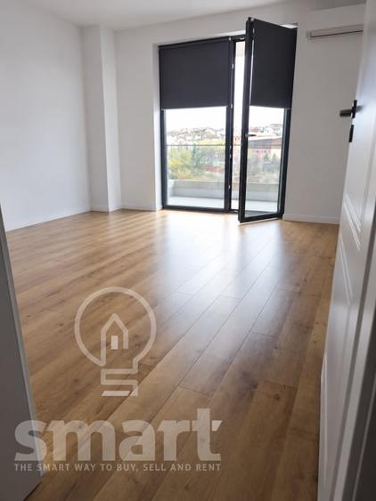 Apartament cu 4 camere decomandat în Zorilor