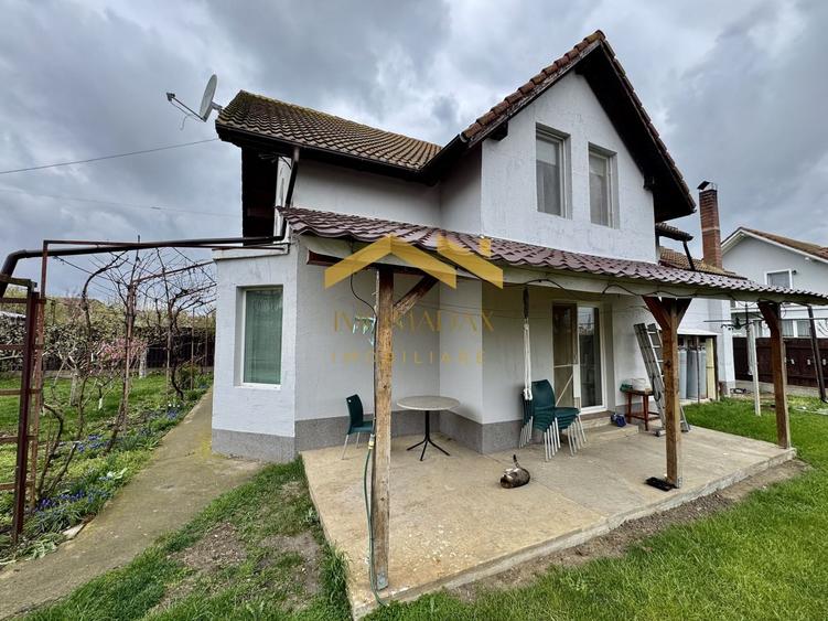 Casă individuală cu 5 camere cu Canalizare în Sânmihaiu German