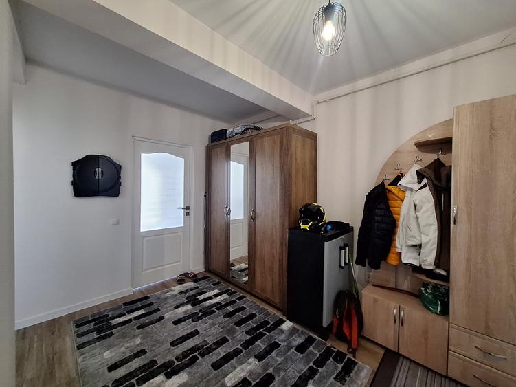 Apartament cu 2 camere, 39 mp, etaj intermediar, zona Terra - 5