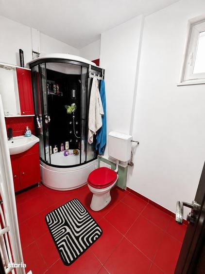 Apartament cu 4 camere decomandat în Central