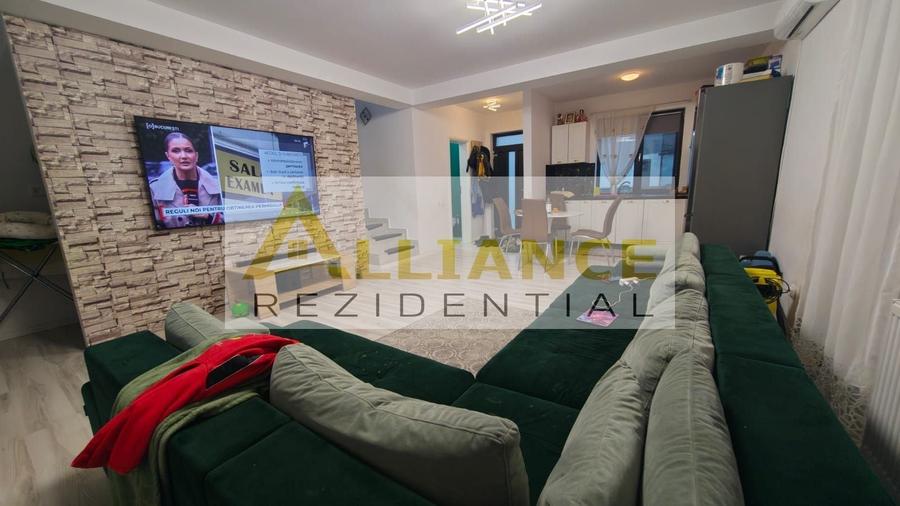 Casă individuală cu 4 camere cu Canalizare în Berceni