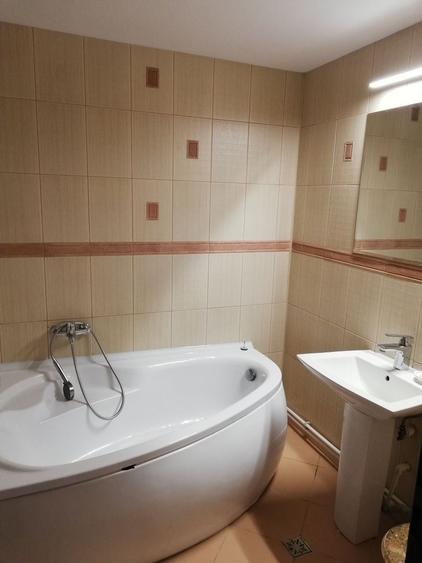 Apartament cu 2 camere decomandat în Fizicienilor