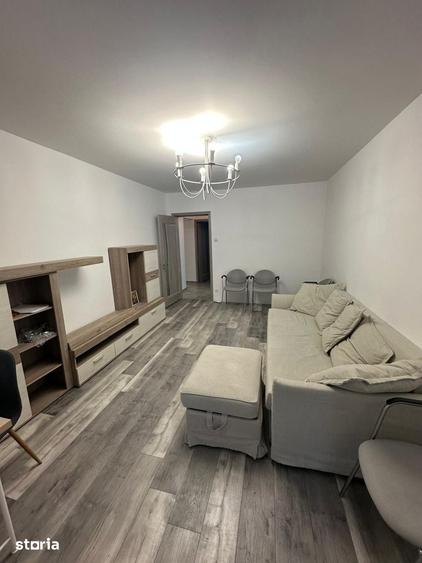 Apartament cu 3 camere decomandat în Militari