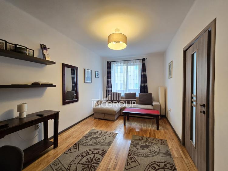 Apartament cu 2 camere semidecomandat, mobilat în Semicentral