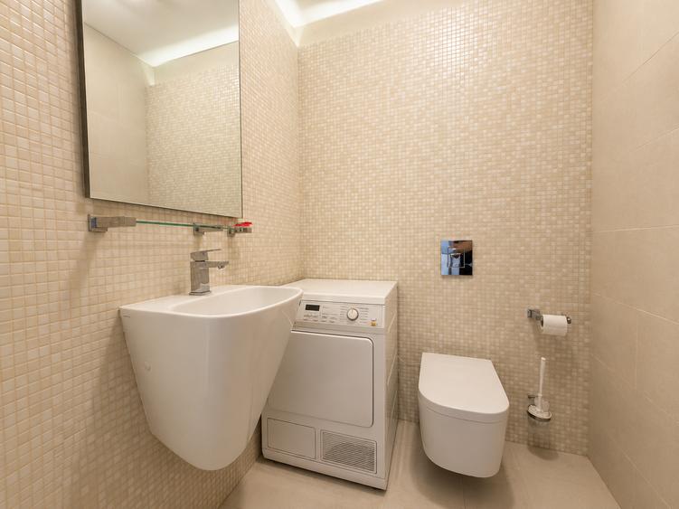 Apartament cu 4 camere decomandat în Aviatorilor