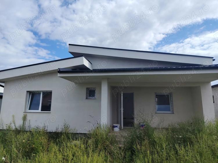 Casă cu 3 camere cu Teren 400 Mp în Oșorhei