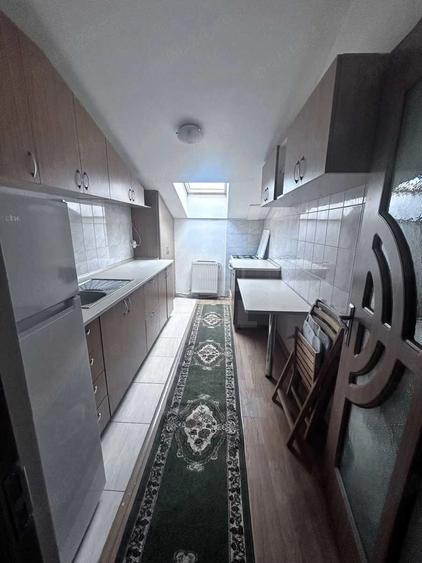 Apartament de o camera, zona Florilor-Floresti - 4