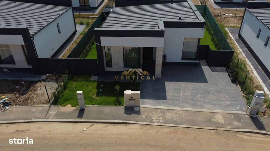 Casă cu 4 camere cu Teren 323 Mp în Vidra
