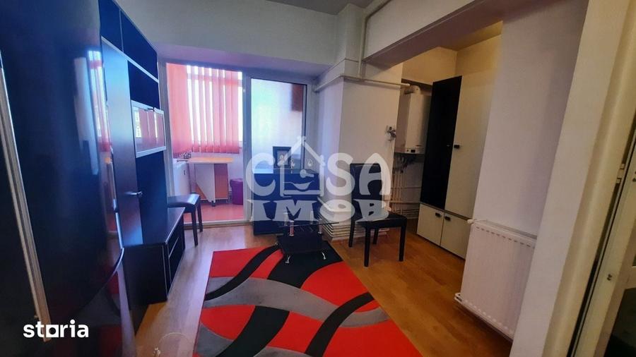 Garsonieră decomandată în Central